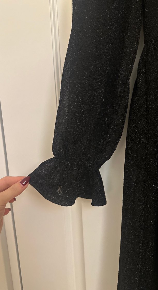 Siyah Uzun Kollu Volanlı Midi Elbise - Görsel 3