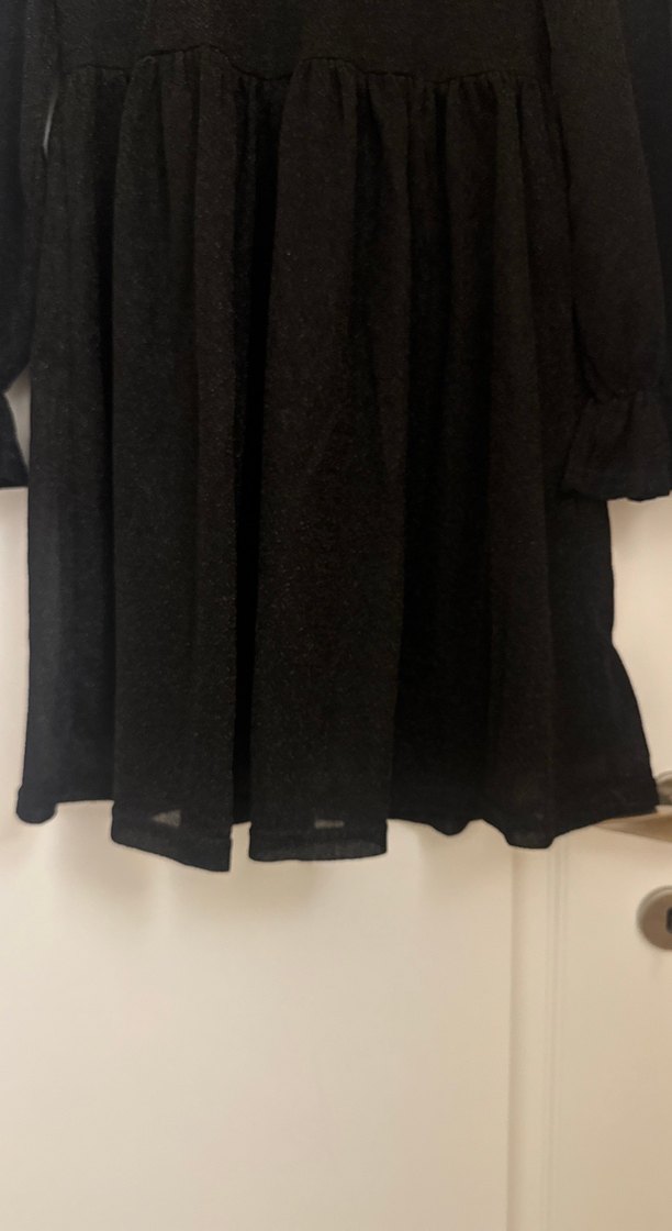 Siyah Uzun Kollu Volanlı Midi Elbise - Görsel 4