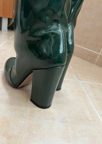 Kadın Parlak Yeşil Dizüstü İnce Topuklu Çizme - Görsel 4