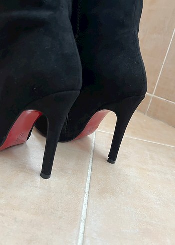 Siyah Süet Dizüstü İnce Topuklu Çizme - Görsel 5