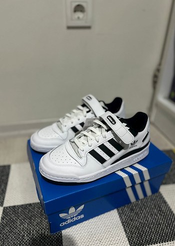 Adidas Forumlow Beyaz Siyah Bağcıklı Kadın Spor Ayakkabı - Görsel 2