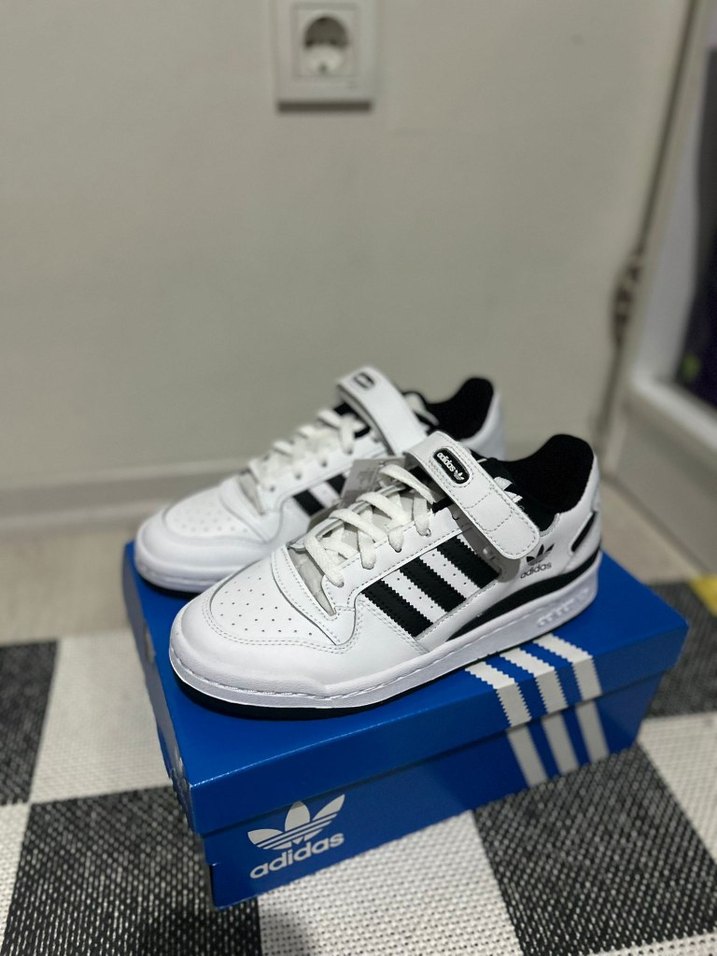 Adidas Forumlow Beyaz Siyah Bağcıklı Kadın Spor Ayakkabı - Görsel 2