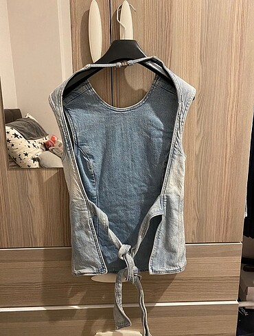 Zara Zara sırt dekolteli kot üst