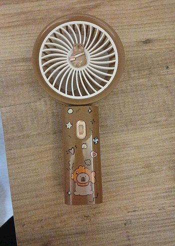 Bej Renkli El Tipi Mini Fan