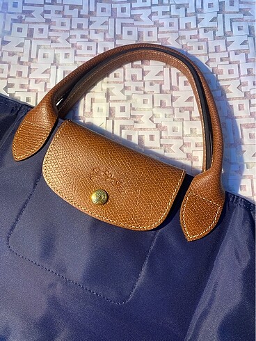 Beden Longchamp 2025 Collection M Size Handbag