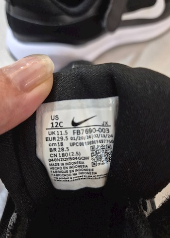 28 Beden Nike Siyah Erkek Çocuk Spor Ayakkabı/29.5 numara
