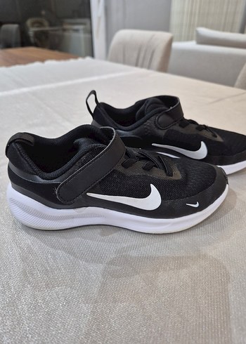 Nike Siyah Erkek Çocuk Spor Ayakkabı/29.5 numara