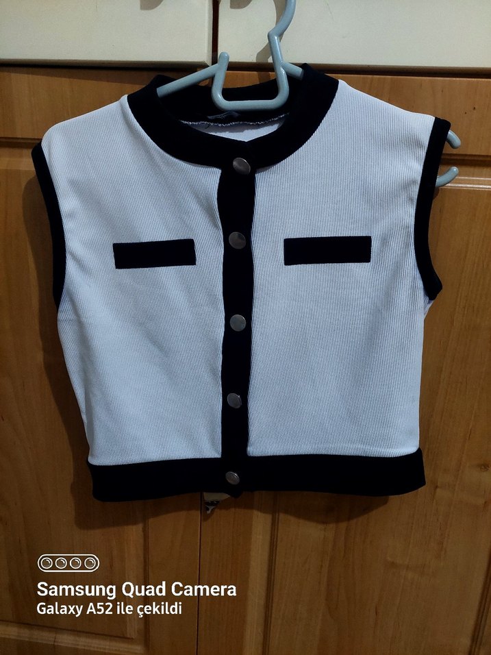 Düğmeli Kısa Pamuklu Kadın Yelek - Görsel 2