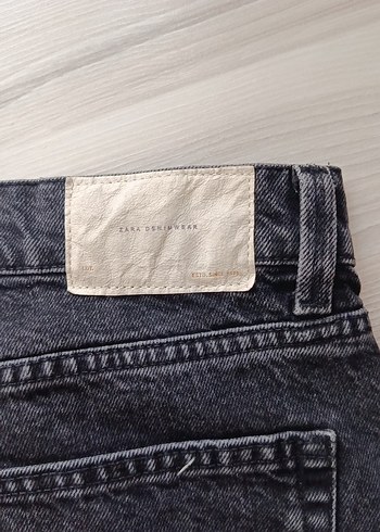 Siyah Bol Kalıp Kot Pantolon Zara - Görsel 4