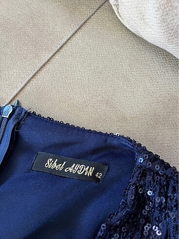 Pul payetli lacivert abiye - Görsel 6