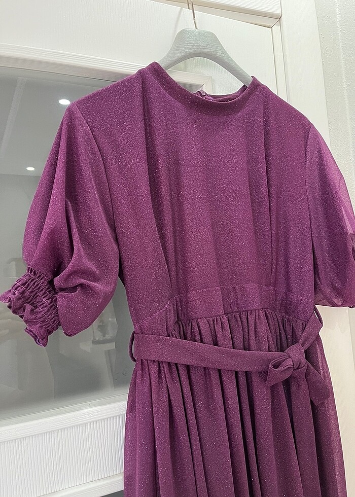 Simli kuşaklı elbise - Görsel 3