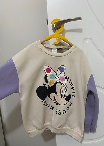 Kız Çocuk Minnie Mouse Baskılı Rahat Eşofman Takımı - Görsel 2