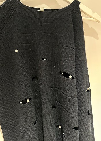 Siyah Uzun Kollu Omuzları Açık Örgü Kadın Kazak - Görsel 2