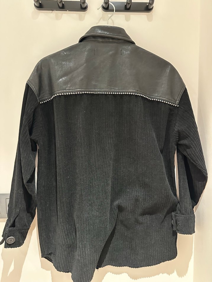 Düğmeli Siyah Deri Kadın Ceket - Görsel 3