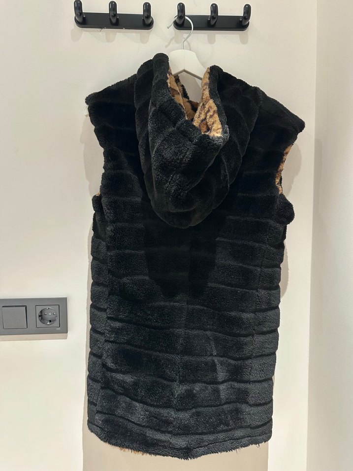 Siyah -Leopar çift taraflı Kürklü Kadın Yelek - Görsel 2