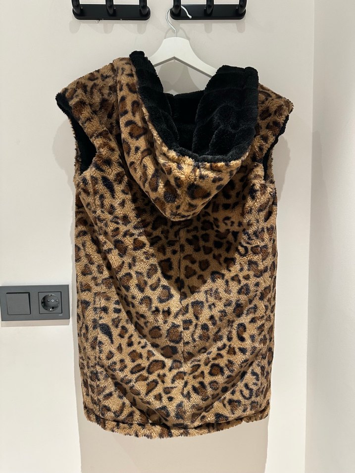 Siyah -Leopar çift taraflı Kürklü Kadın Yelek - Görsel 4