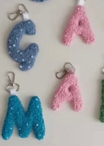 Birbirinden renkli anahtarlıklar - Görsel 7