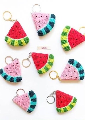 Birbirinden renkli anahtarlıklar - Görsel 6