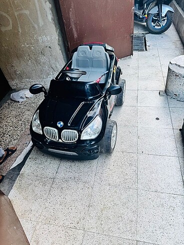 Aliş kids siyah akülü araba