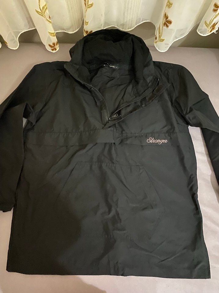 Siyah Fermuarlı Kadın Rüzgarlık - Görsel 4