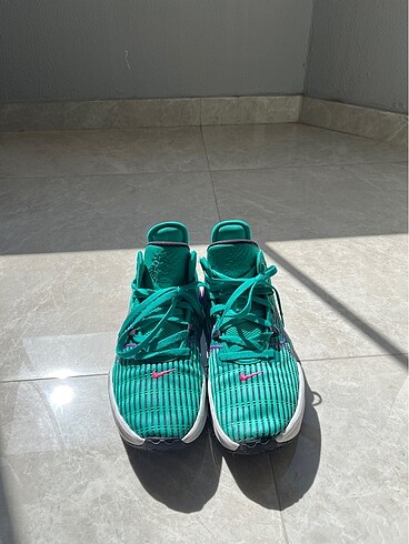 Nike Lebron Witness 6 Mint Erkek Basketbol Ayyakabısı
