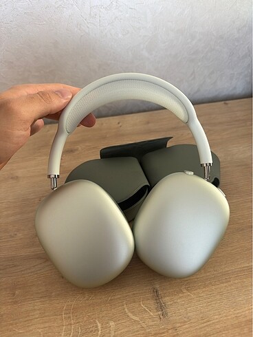 AirPods Max