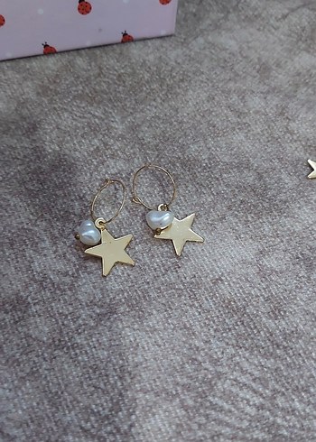 Accessorize Altın Renkli Mini Yıldız Figürlü Boncuklu Küpe