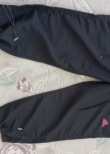 Adidas Kadın Siyah Fermuarlı Bol Kesim kapri