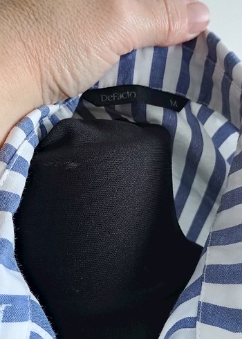 Düğmeli Uzun Kollu Çizgili Kadın Gömlek - Görsel 4