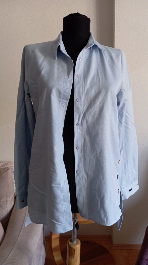 Düğmeli Mavi Keten Kadın Gömlek - Görsel 2