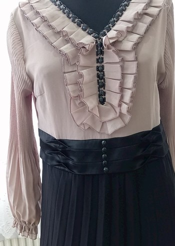 Uzun Kollu Bej Siyah Pilili Elbise - Görsel 2