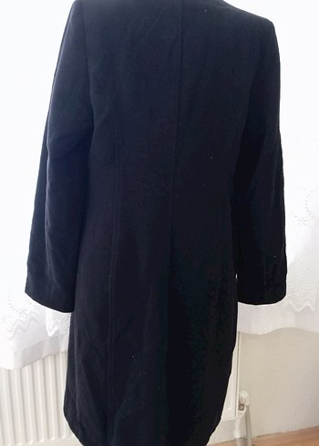 Düğmeli Siyah Nakışlı Kadın Kaban - Görsel 4