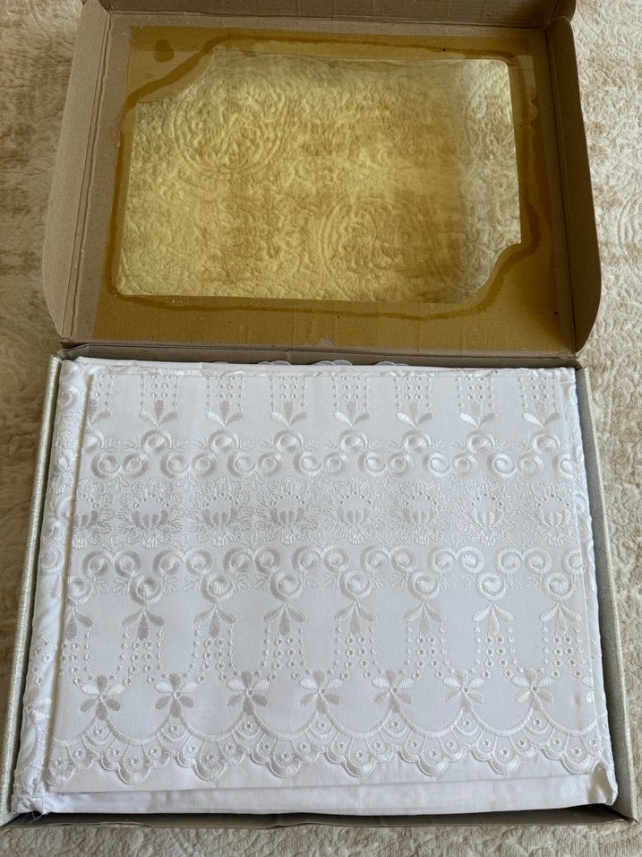 İşlemeli Beyaz Nevresim Takımı - Görsel 3