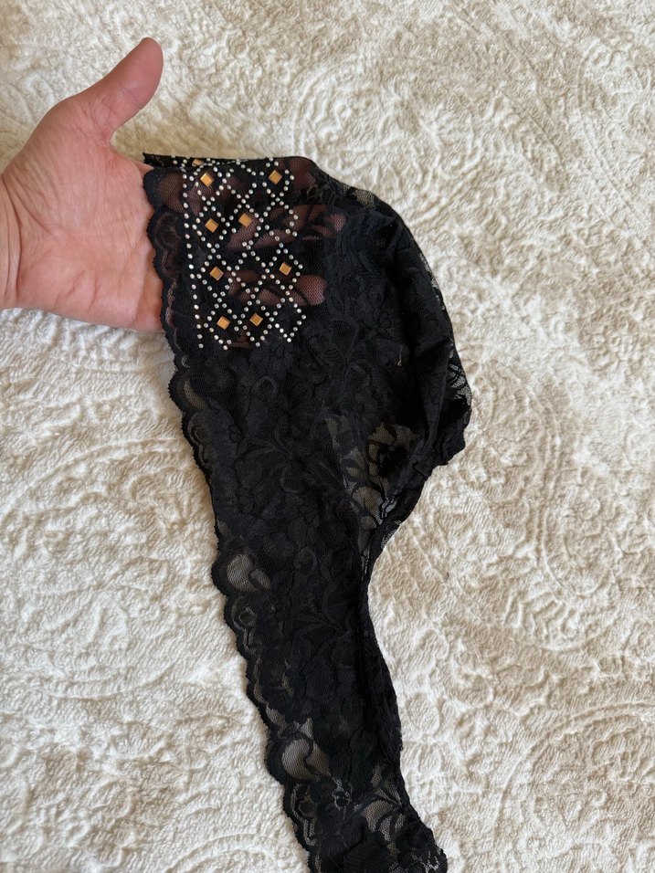 Siyah taşlı dantel bone - Görsel 3