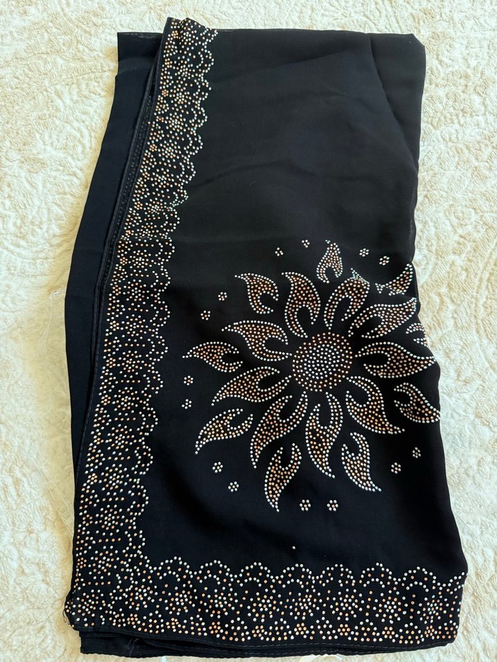 Taş işlemeli Siyah şifon Kadın eşarp - Görsel 2