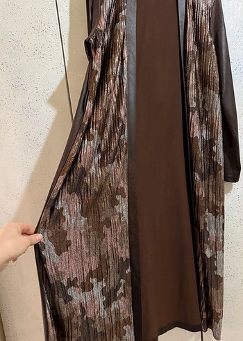 Kahverengi Uzun Kollu Drapeli Kadın giyçık - Görsel 2