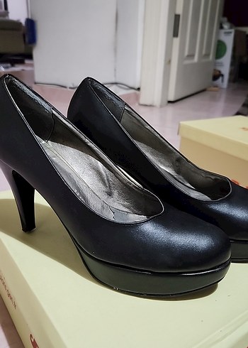 Klasik Siyah Platform Topuklu Kadın Stiletto