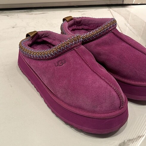 Ugg Pembe ugg terlik