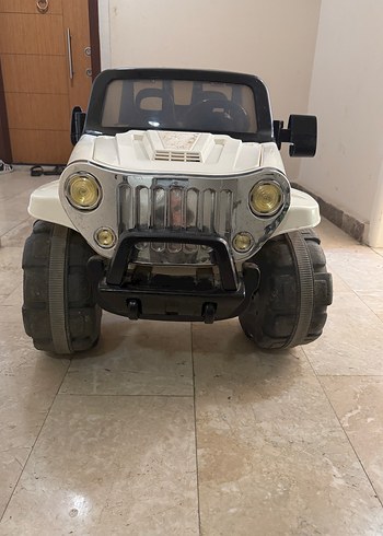 Hot Wheels Pilsan Beyaz Çift Kişilik akülü Araba