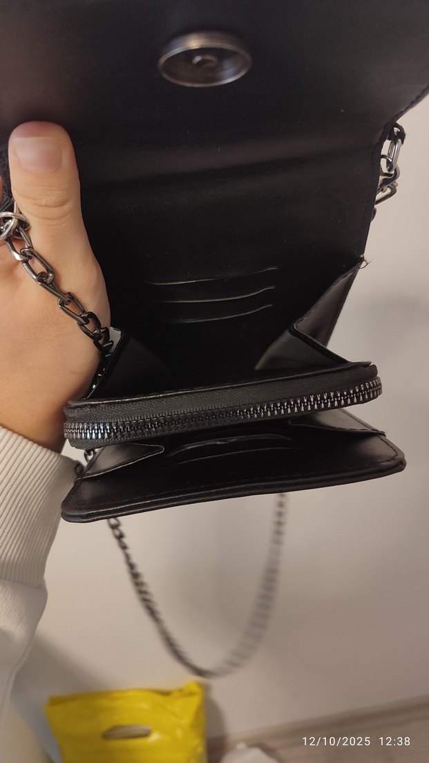 Siyah Zincir Detaylı Deri Kadın Çapraz Çanta - Görsel 2