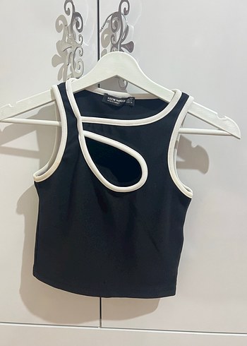 Siyah Strappy Bantlı Crop Top - Görsel 2