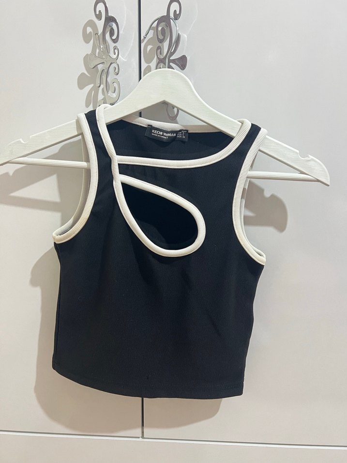 Siyah Strappy Bantlı Crop Top - Görsel 2