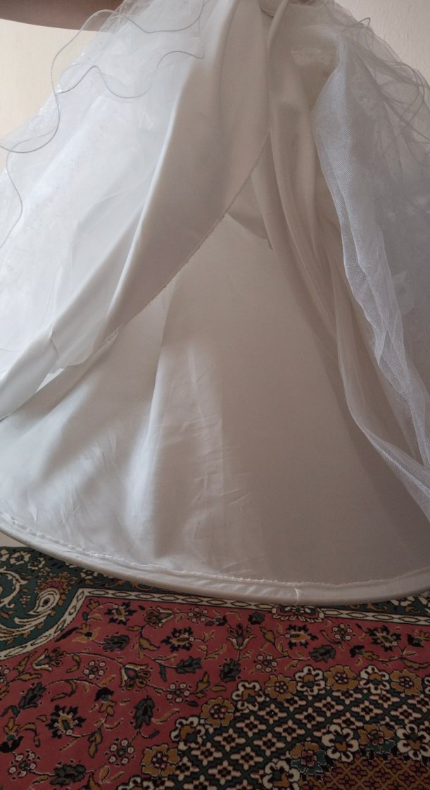 Beyaz renk çocuk gelinliği( 6-7 yaş) - Görsel 3