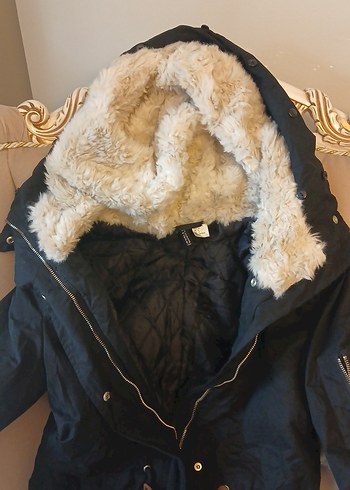 HM marka kürk Detaylı Siyah Kadın Kışlık Mont - Görsel 3