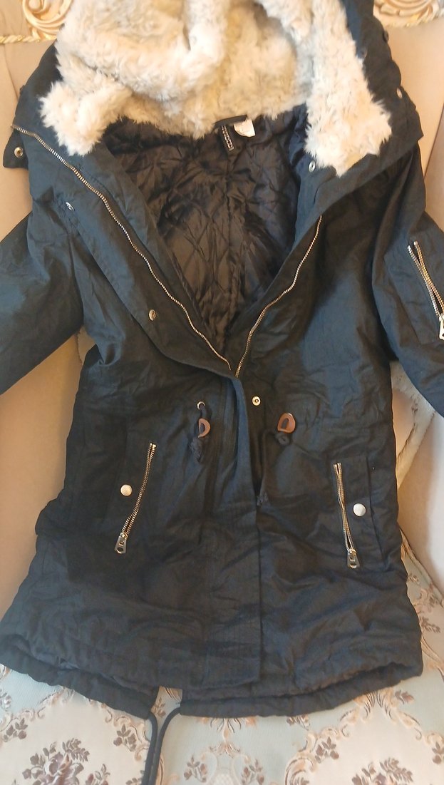 HM marka kürk Detaylı Siyah Kadın Kışlık Mont - Görsel 5