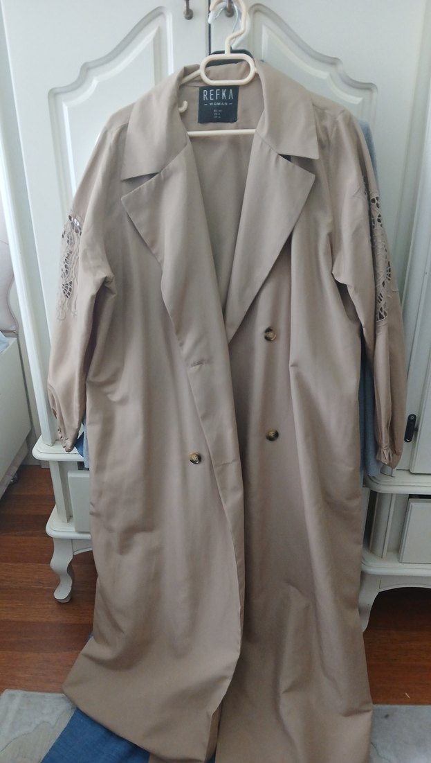 Bej Nakışlı Uzun Kadın Trençkot - Görsel 3