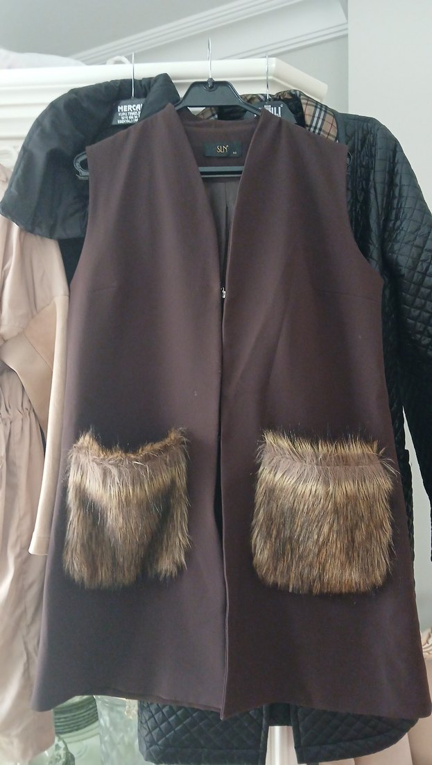 Kahverengi Kürklü Kadın Yelek - Görsel 4