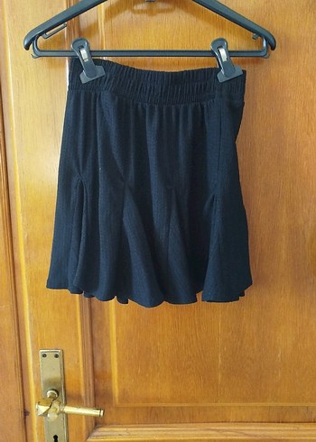 Siyah Pilili Kadın Mini Etek