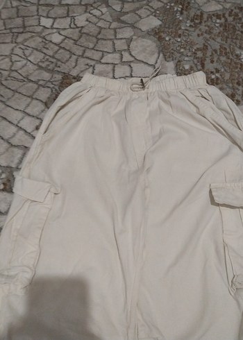 Beyaz Keten Bol Kesim Midi Pantolon - Görsel 3