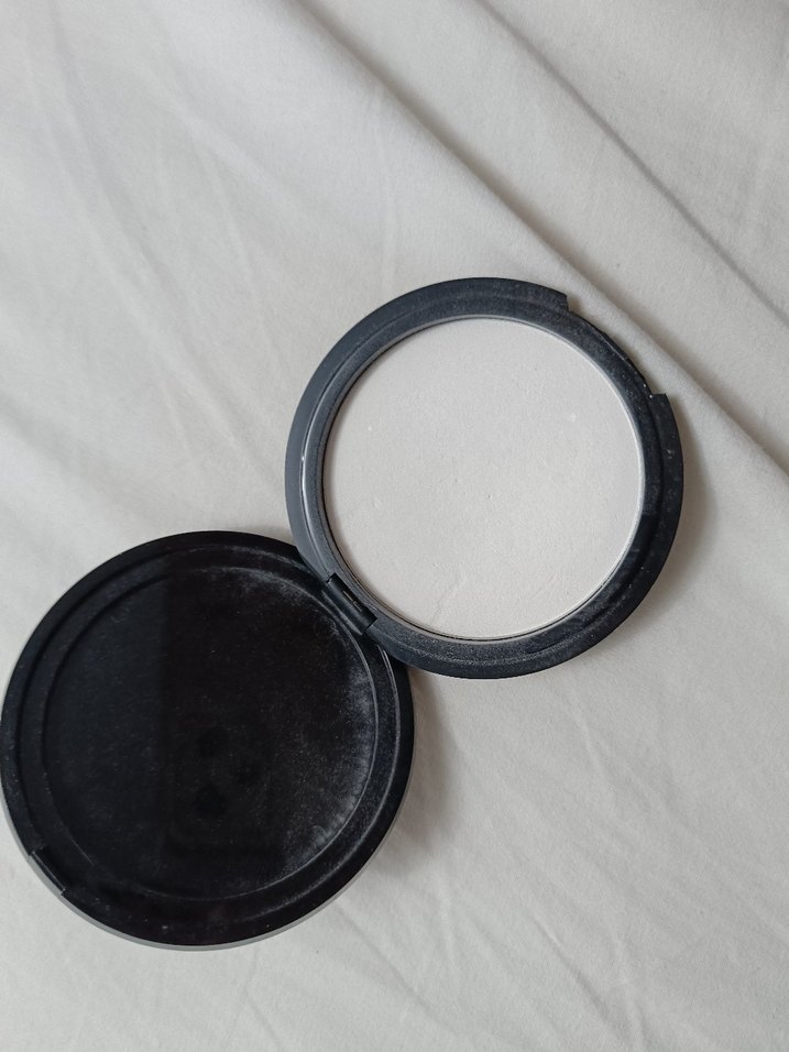 Farmasi transparan pudra - Görsel 2